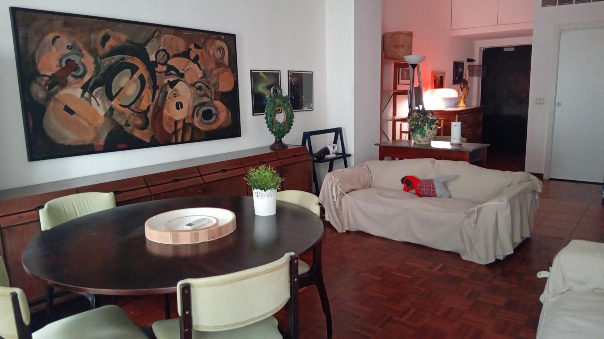 Blue Moon Apartment *