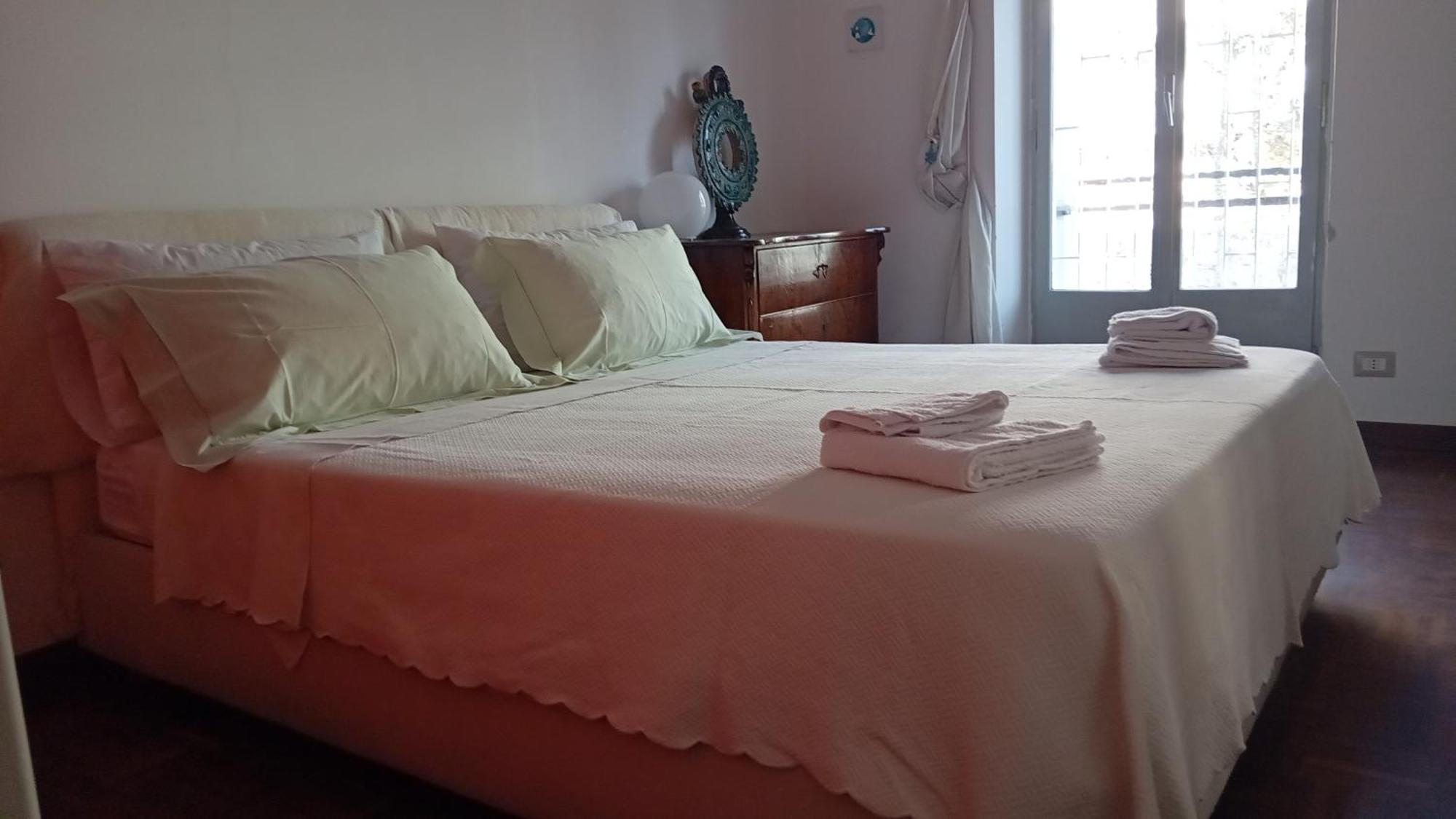 Blue Moon Apartment